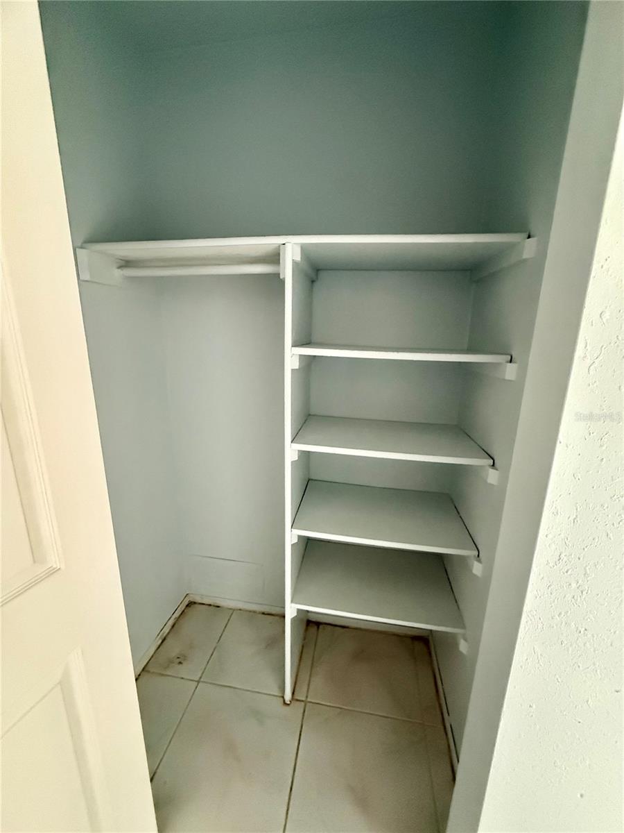 Image 12 of 14 For 10159 Crown Court