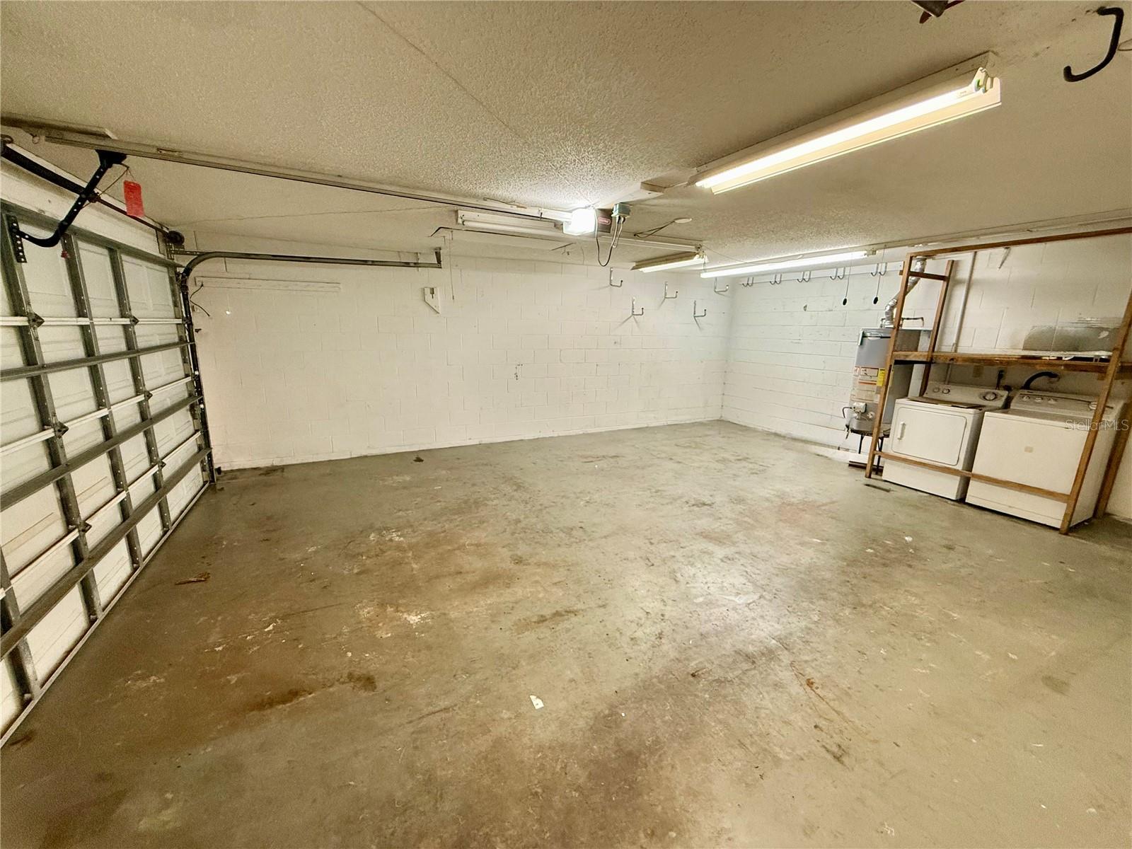 Image 13 of 14 For 10159 Crown Court