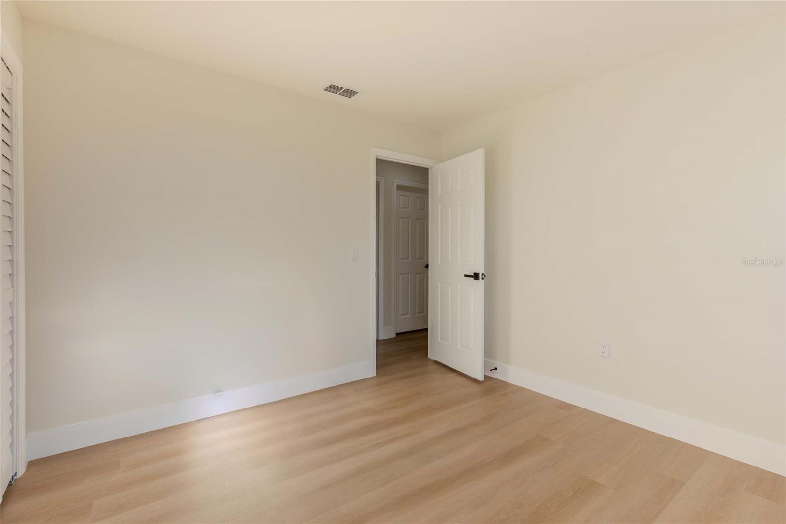 Image 14 of 91 For 3324 Haystack Road