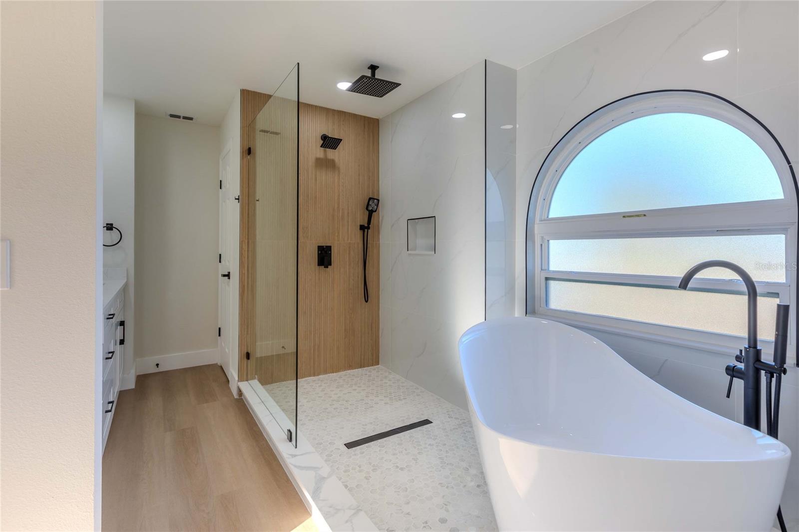 Image 16 of 91 For 3324 Haystack Road