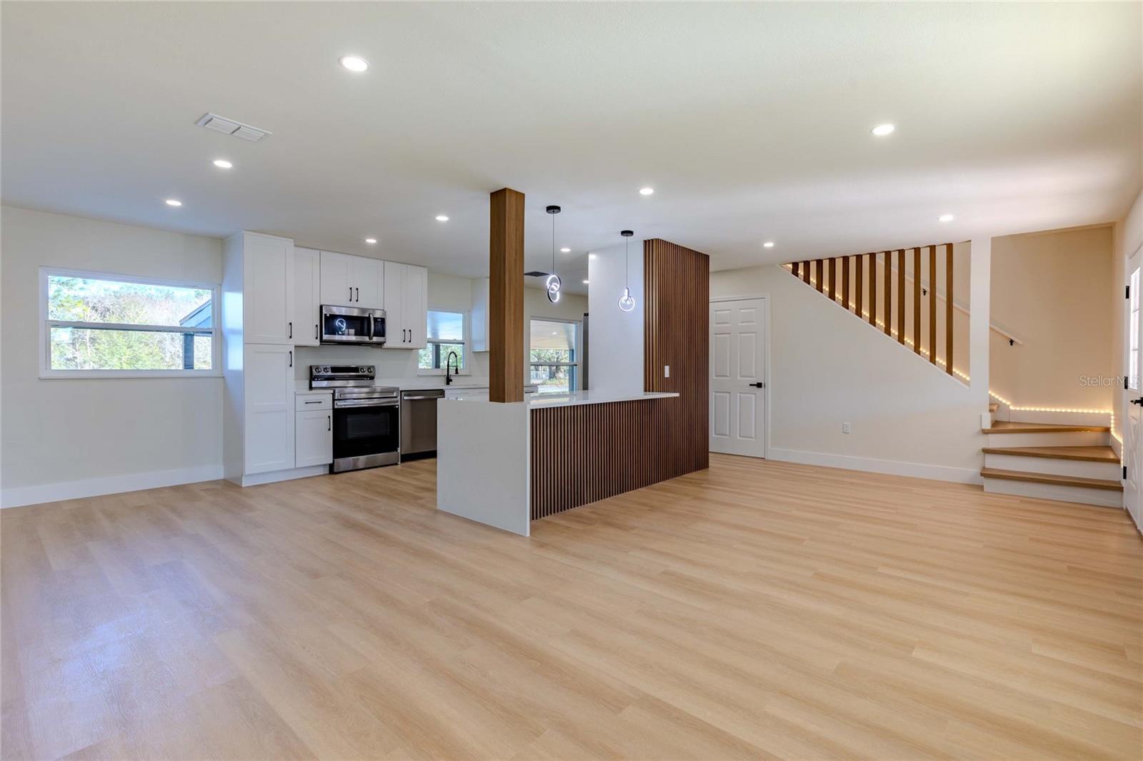 Image 4 of 91 For 3324 Haystack Road