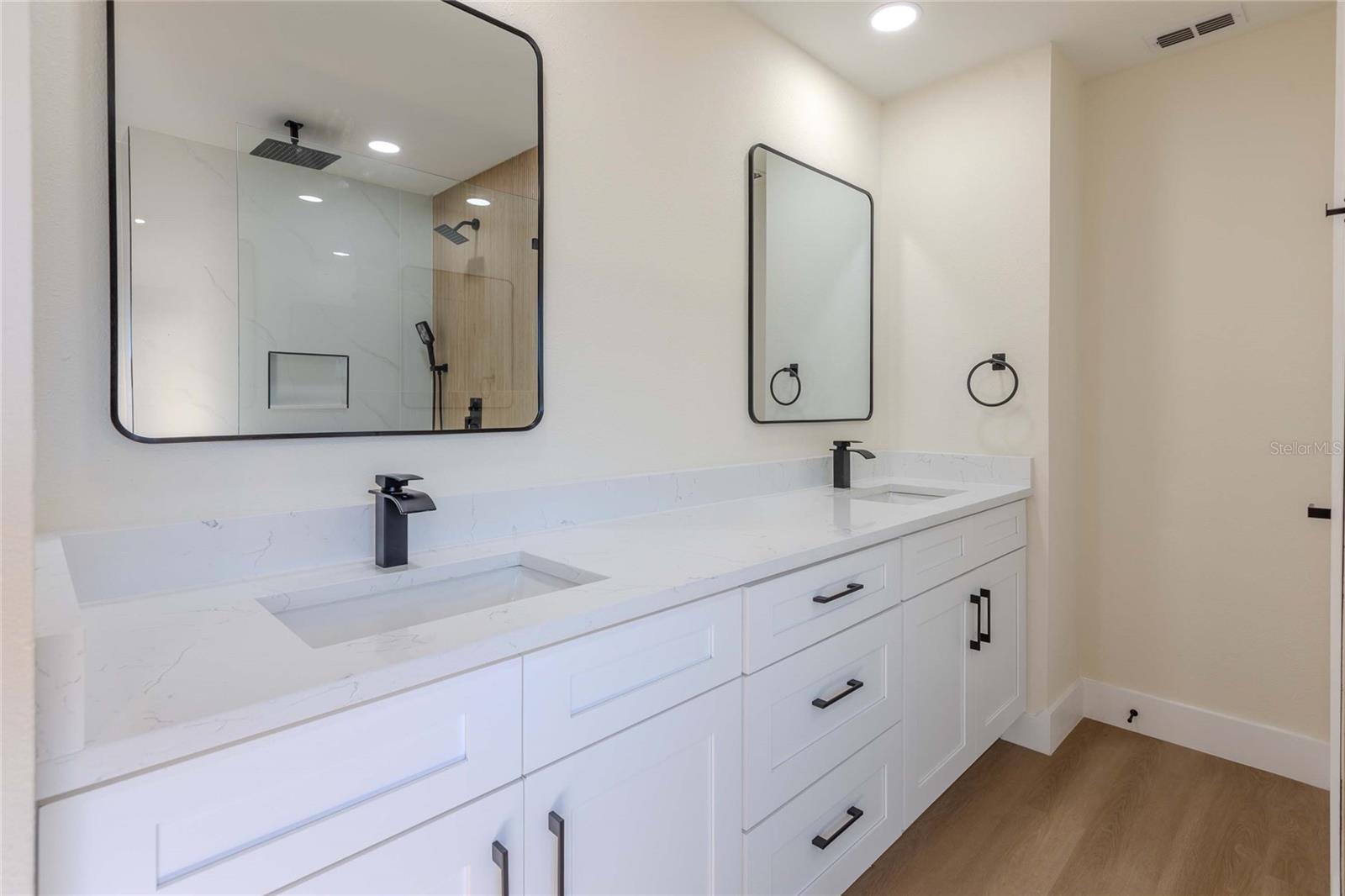 Image 7 of 91 For 3324 Haystack Road