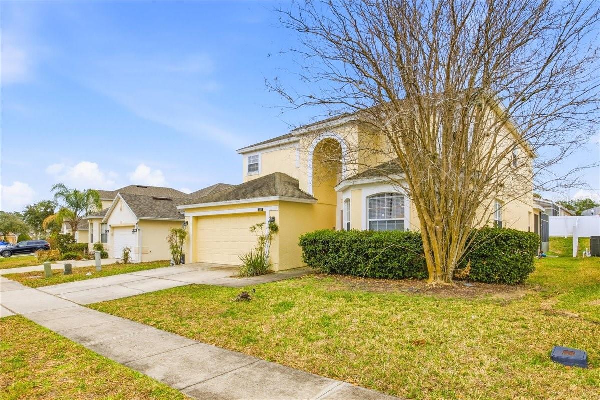 Image 3 of 32 For 227 Bonville Drive