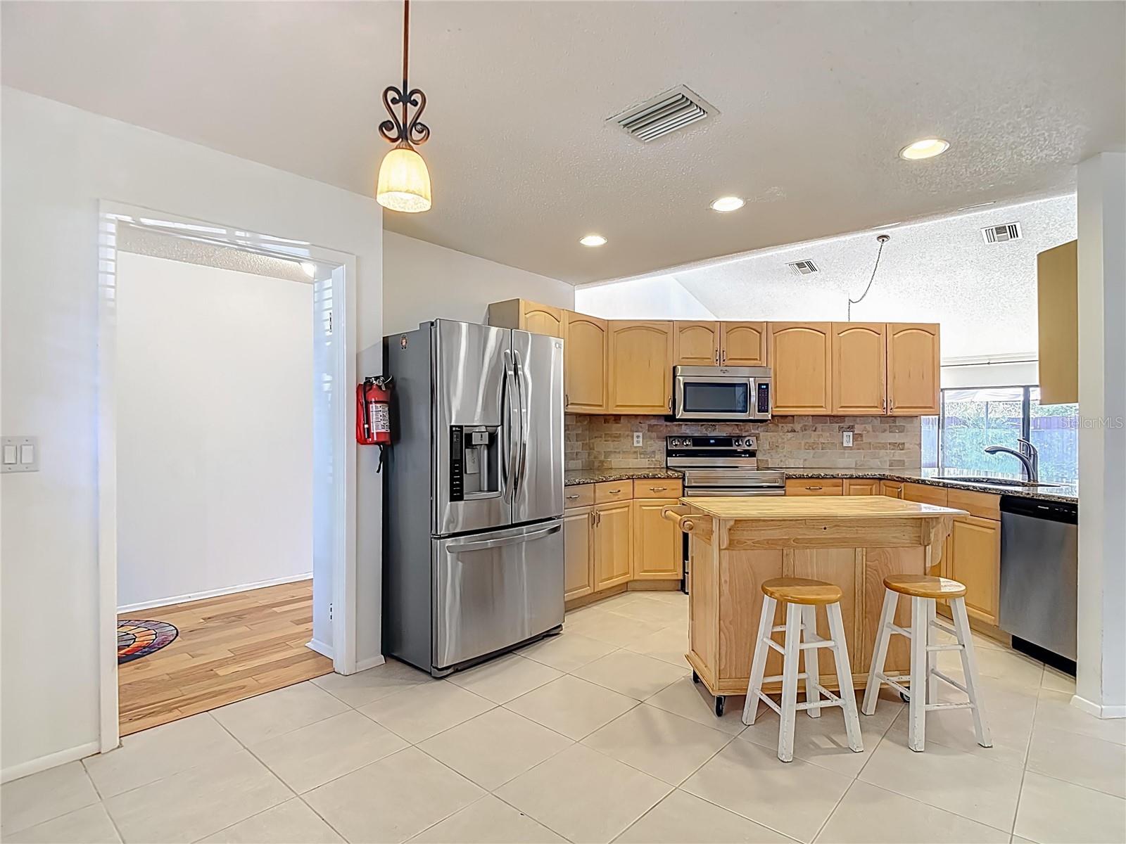 Image 14 of 78 For 15005 Redcliff Drive