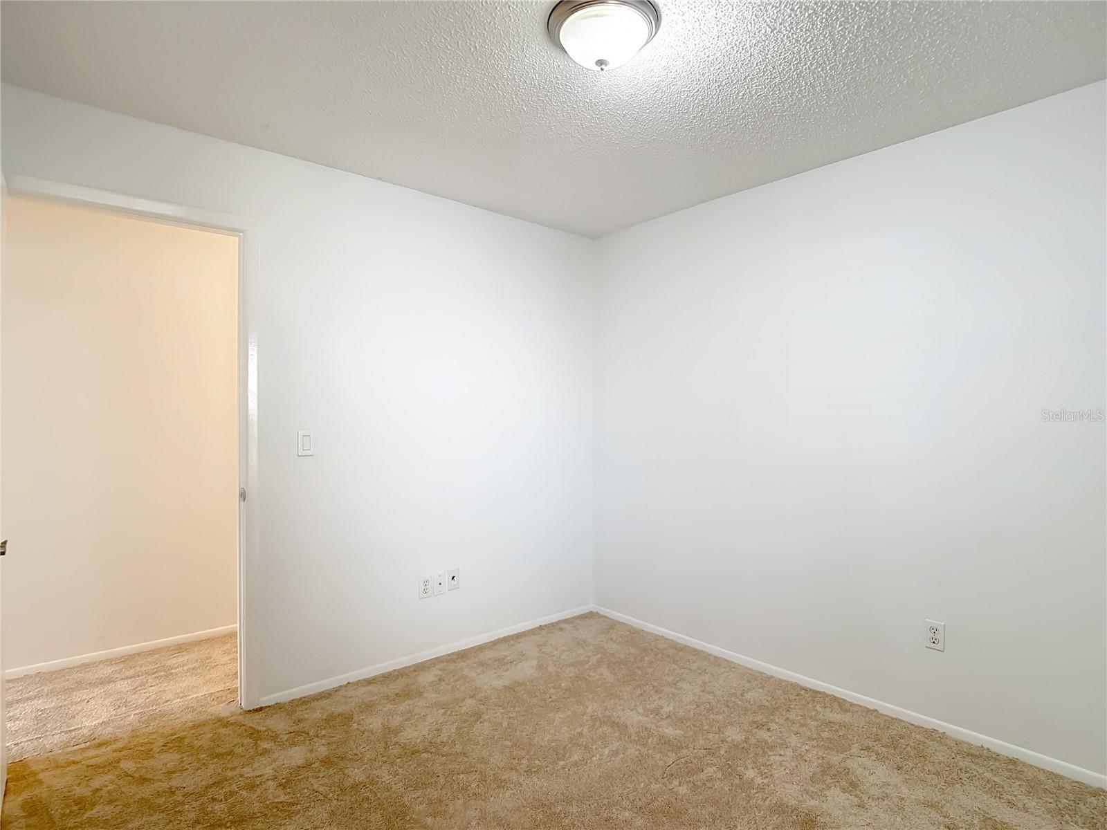 Image 47 of 78 For 15005 Redcliff Drive