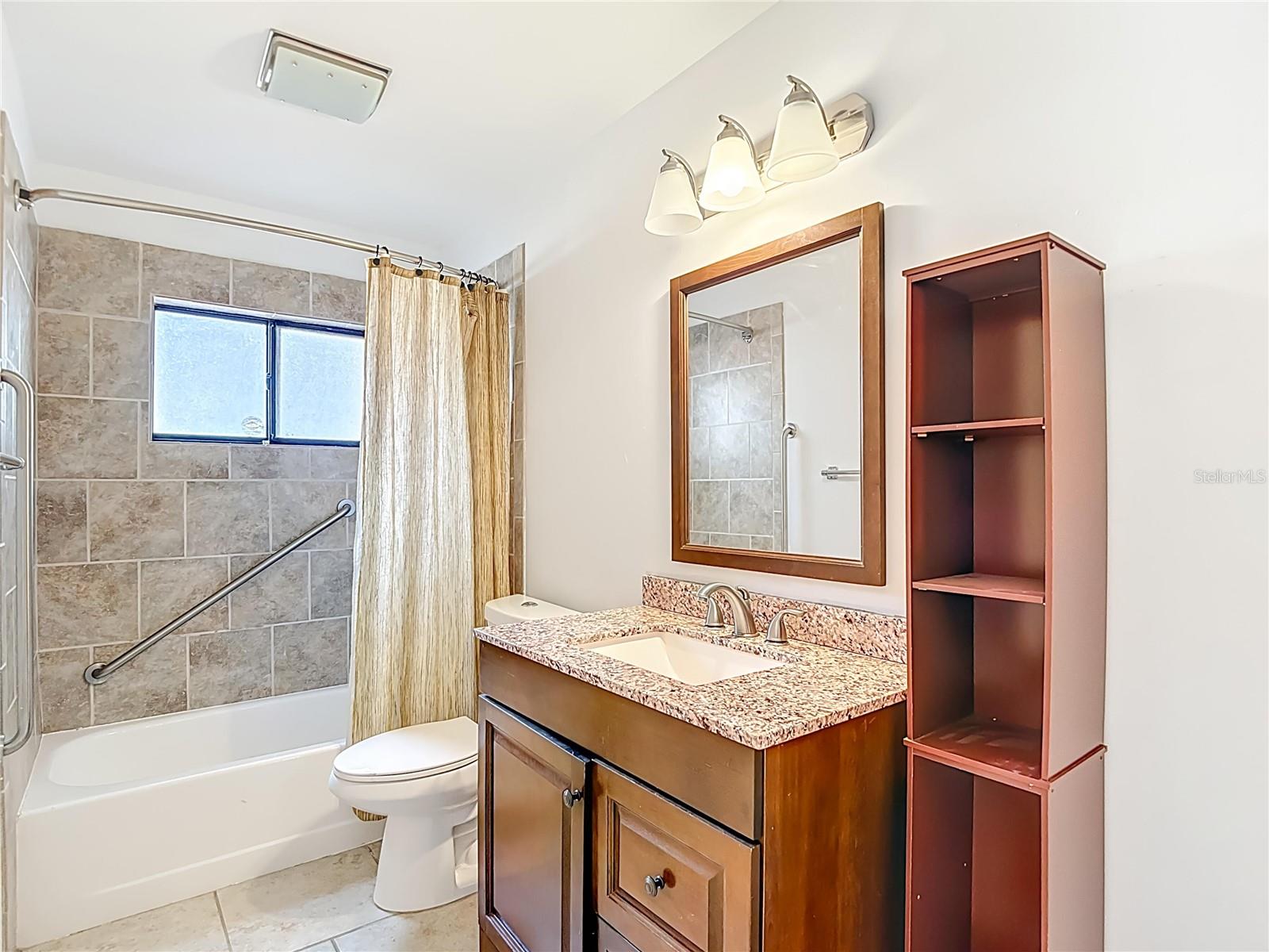 Image 48 of 78 For 15005 Redcliff Drive