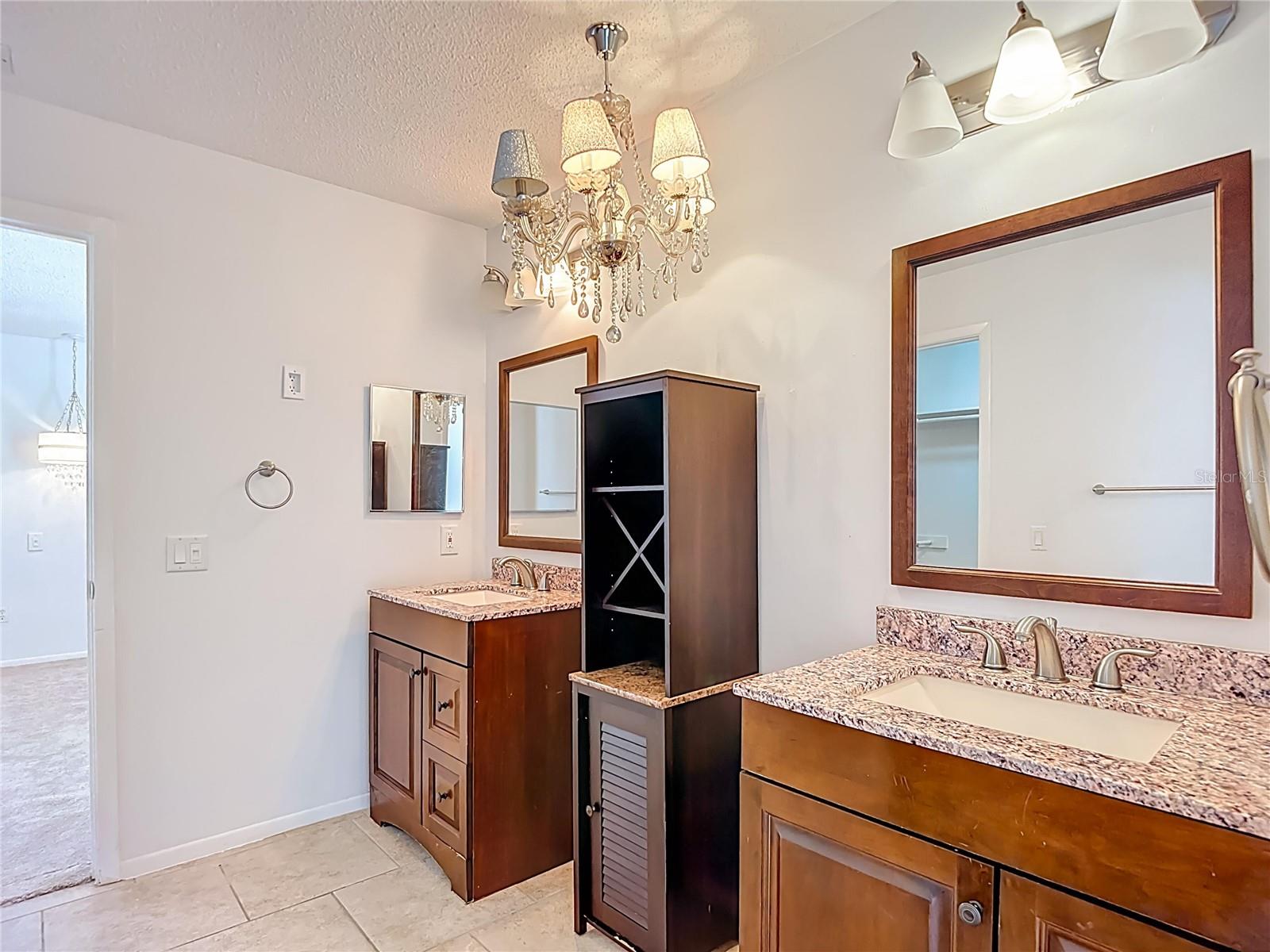 Image 57 of 78 For 15005 Redcliff Drive