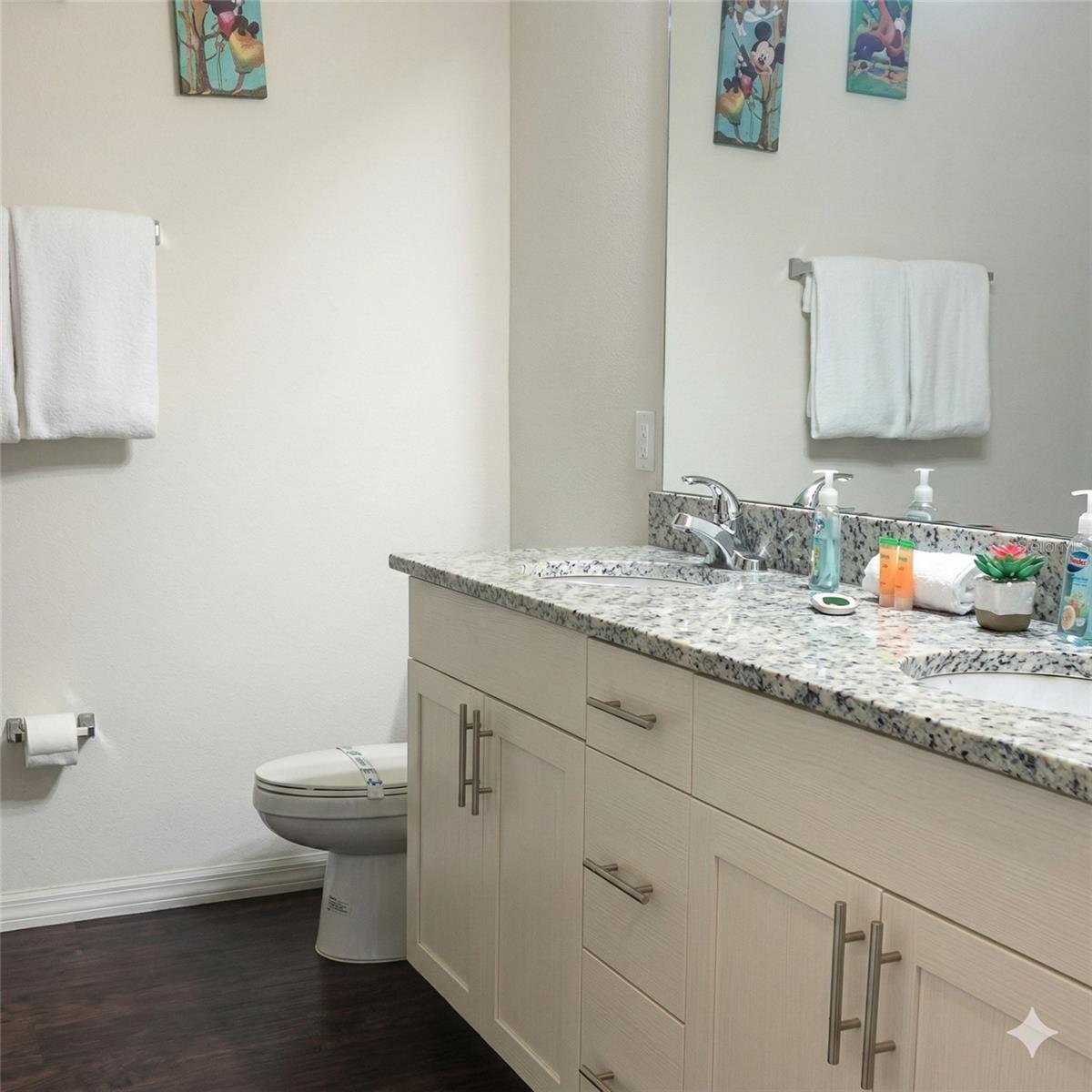 Image 10 of 15 For 8933 Shine Drive