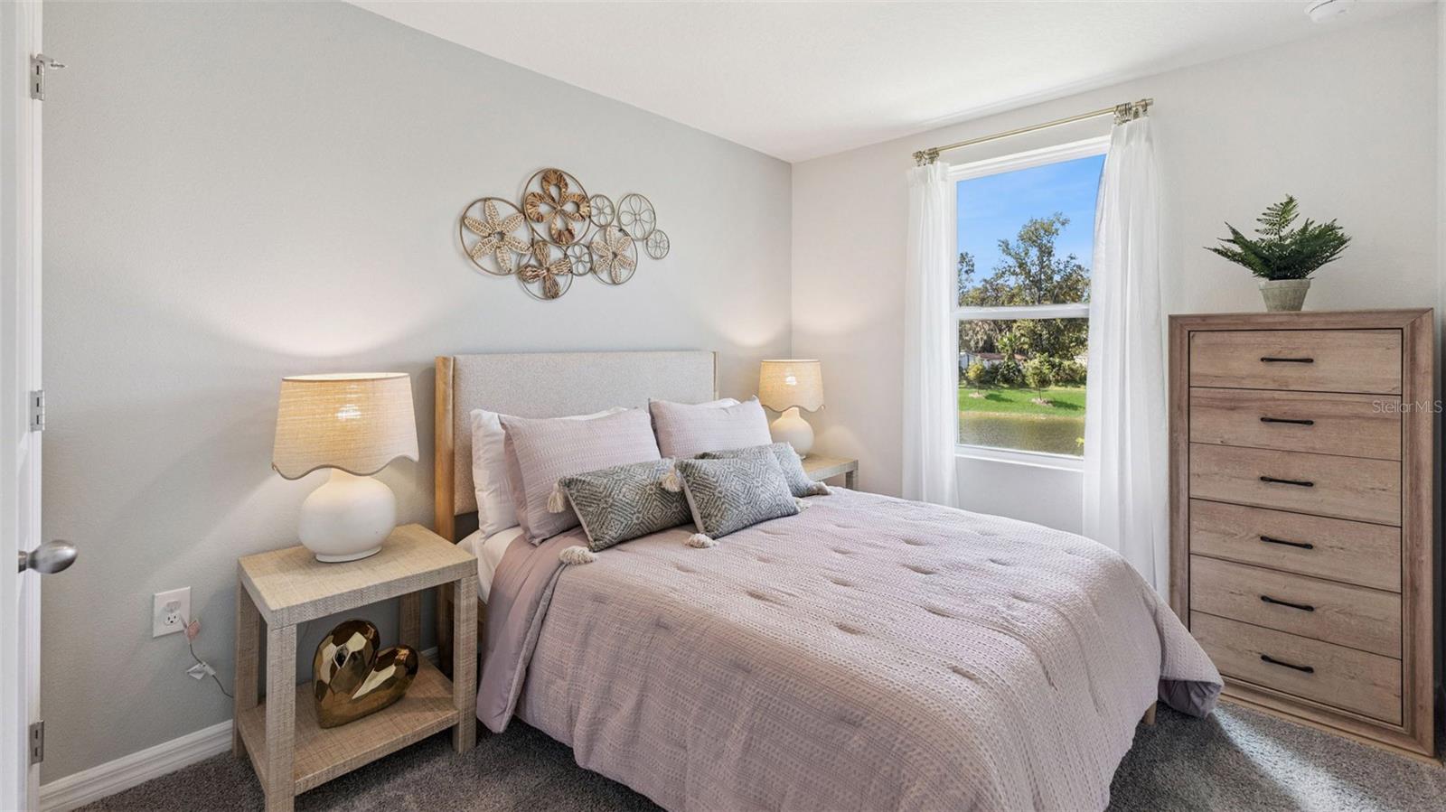 Image 14 of 26 For 511 Zinfandel Drive