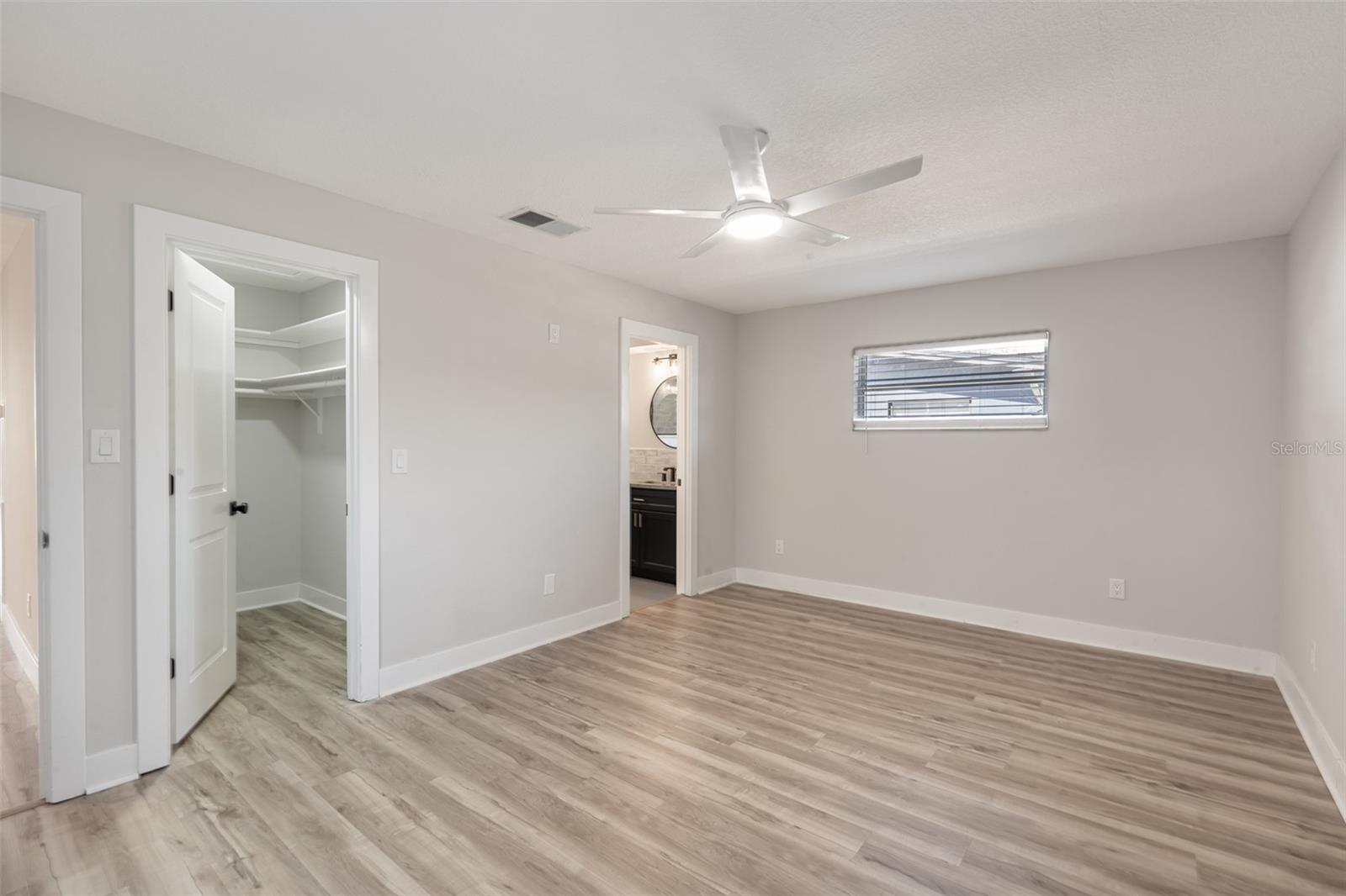 Image 11 of 30 For 418 Gilbert Road