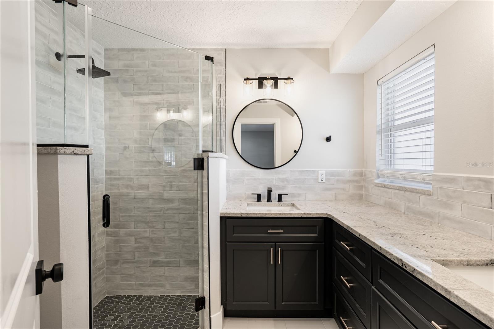 Image 14 of 30 For 418 Gilbert Road