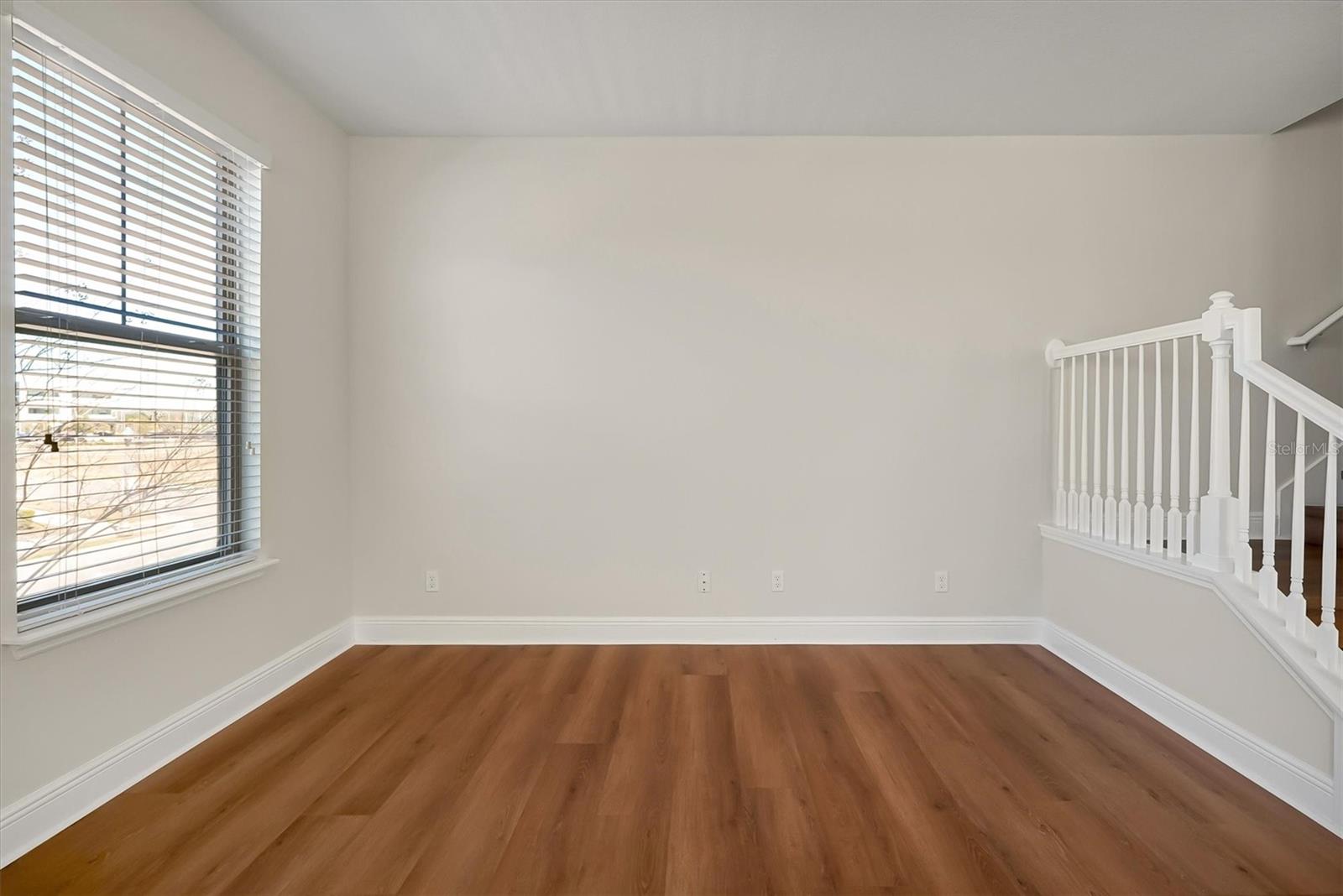 Image 17 of 39 For 10522 Green Ivy Lane