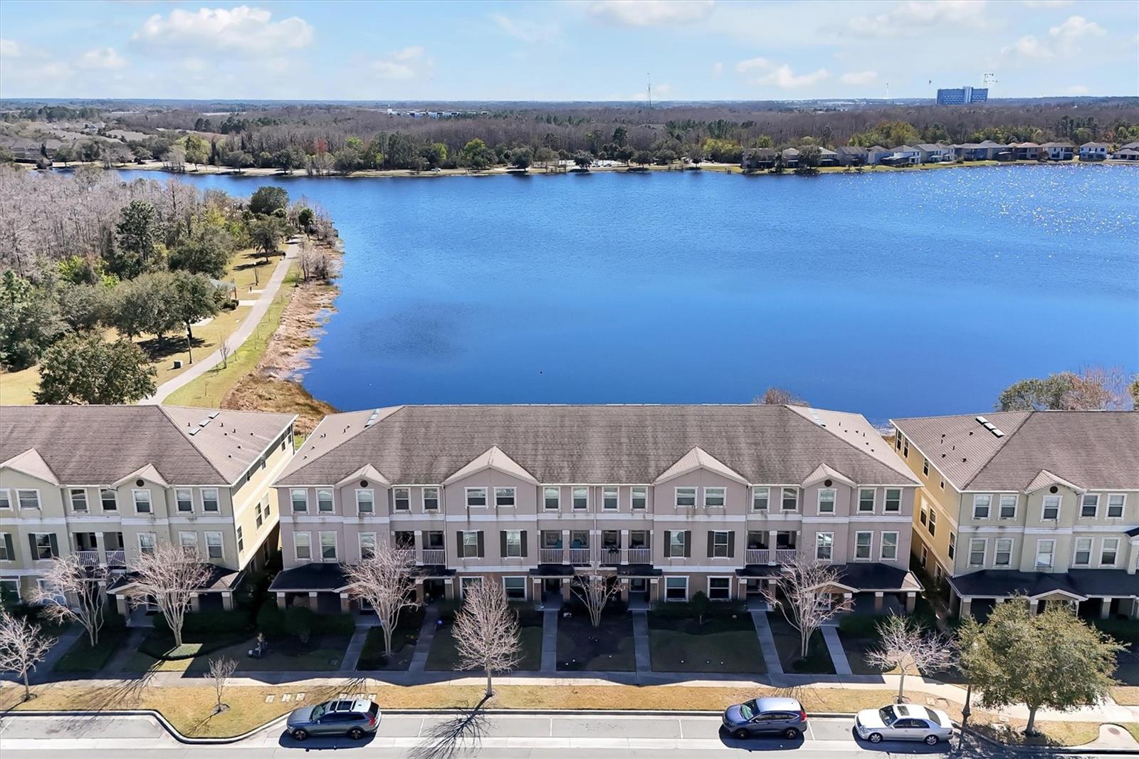 Image 3 of 39 For 10522 Green Ivy Lane