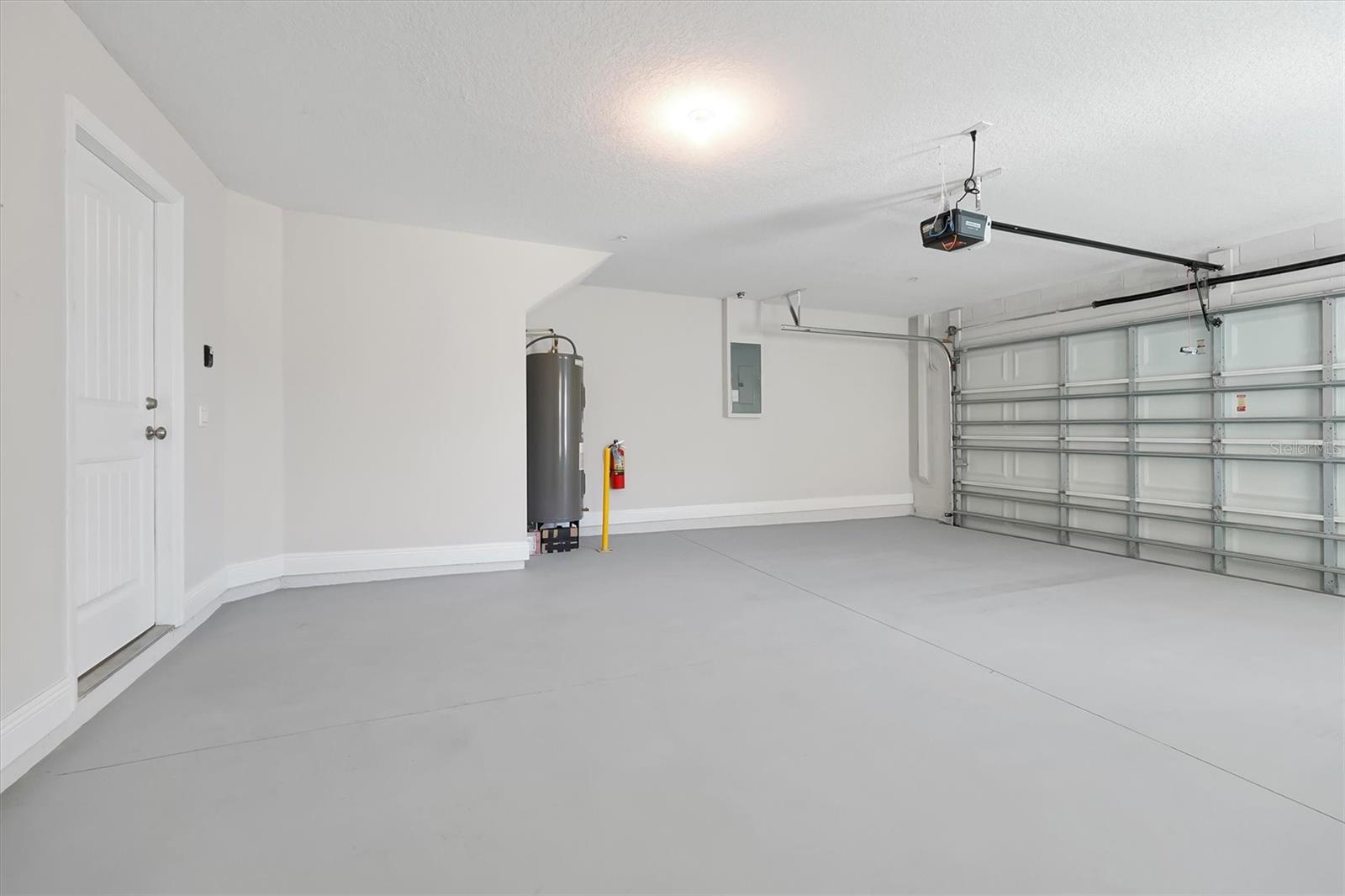 Image 30 of 39 For 10522 Green Ivy Lane