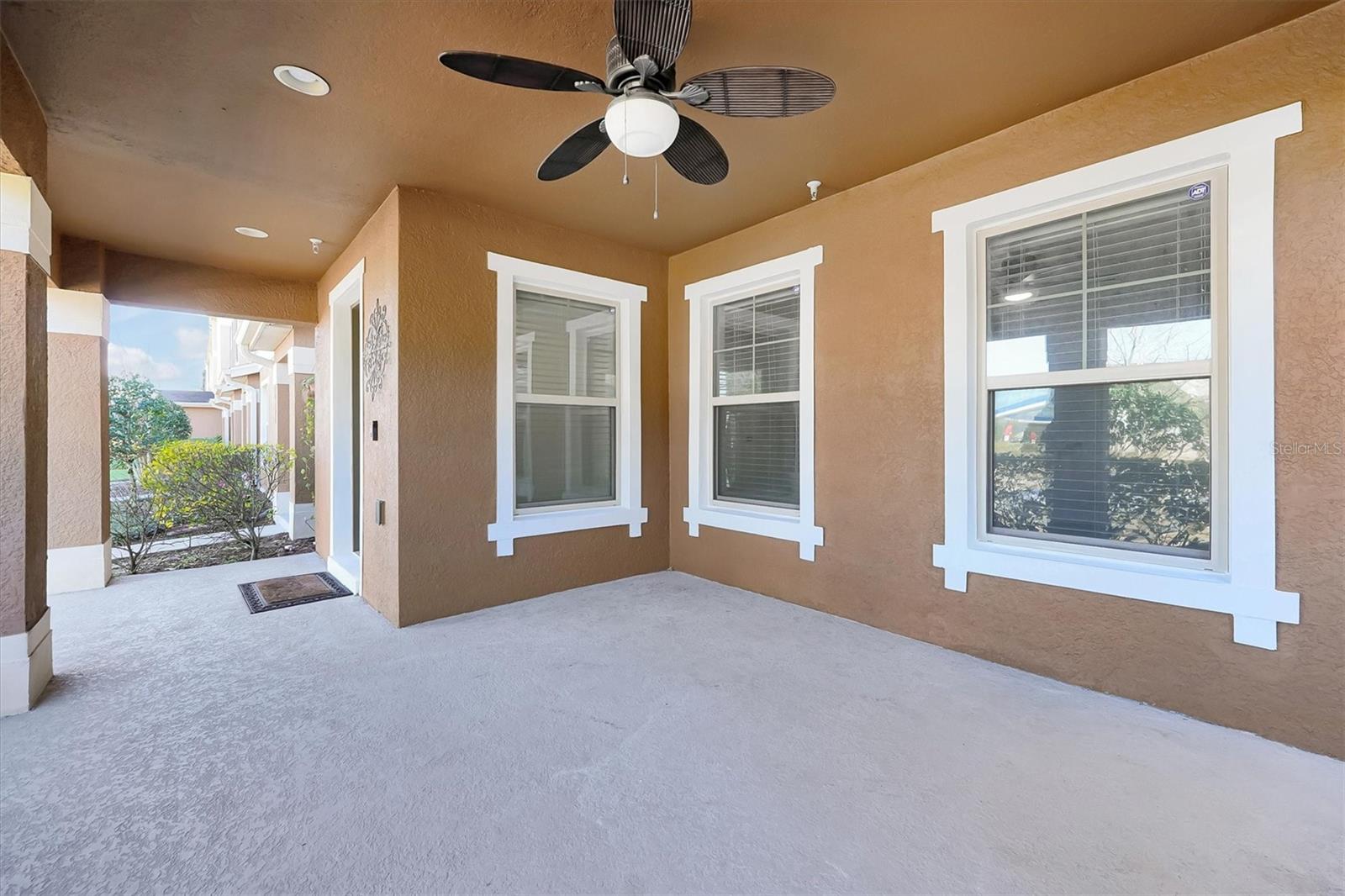 Image 6 of 39 For 10522 Green Ivy Lane