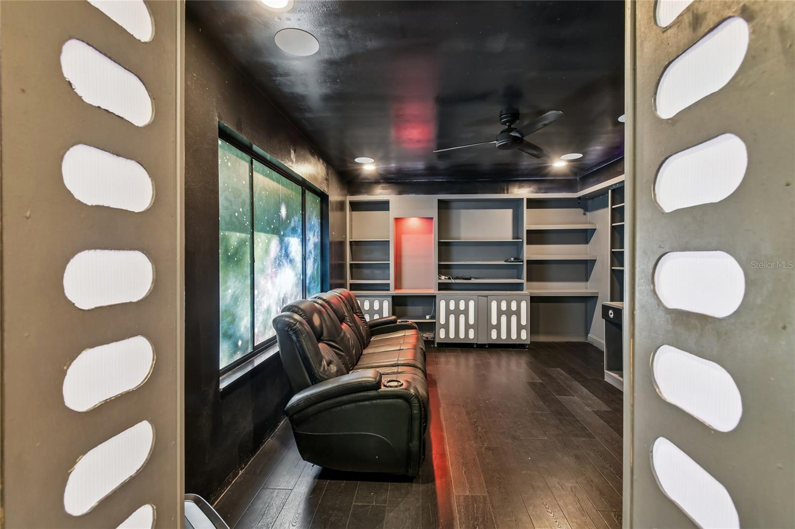 Image 11 of 73 For 1894 Long Pond Drive