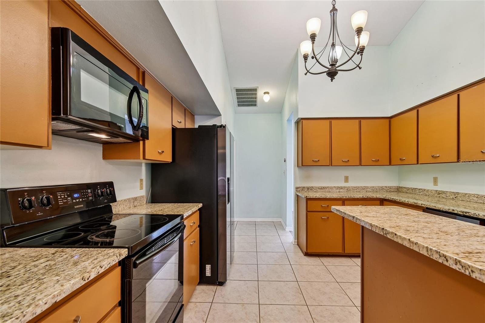 Image 17 of 73 For 1894 Long Pond Drive