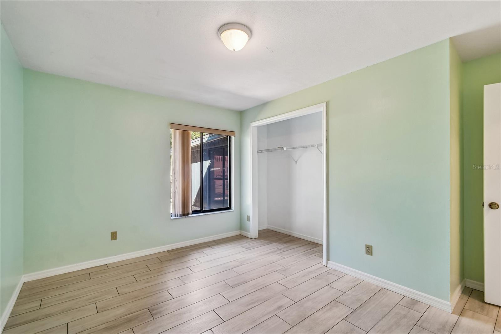 Image 35 of 73 For 1894 Long Pond Drive