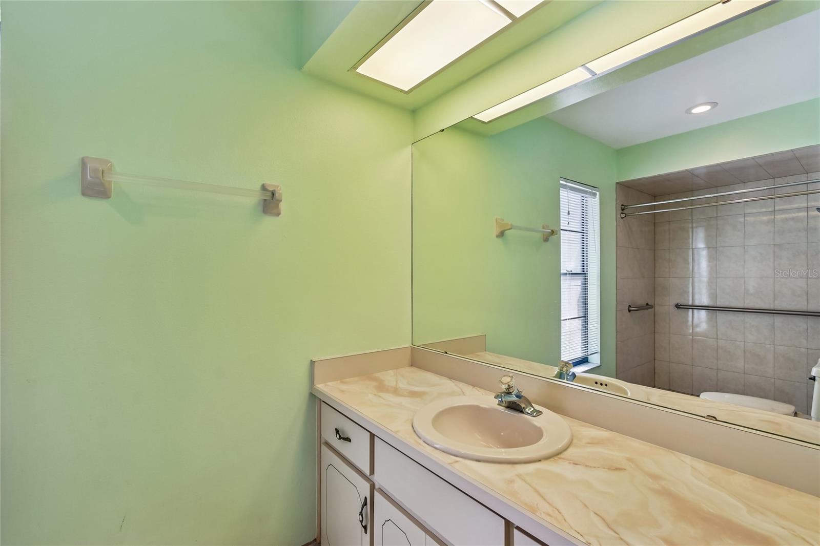 Image 37 of 73 For 1894 Long Pond Drive