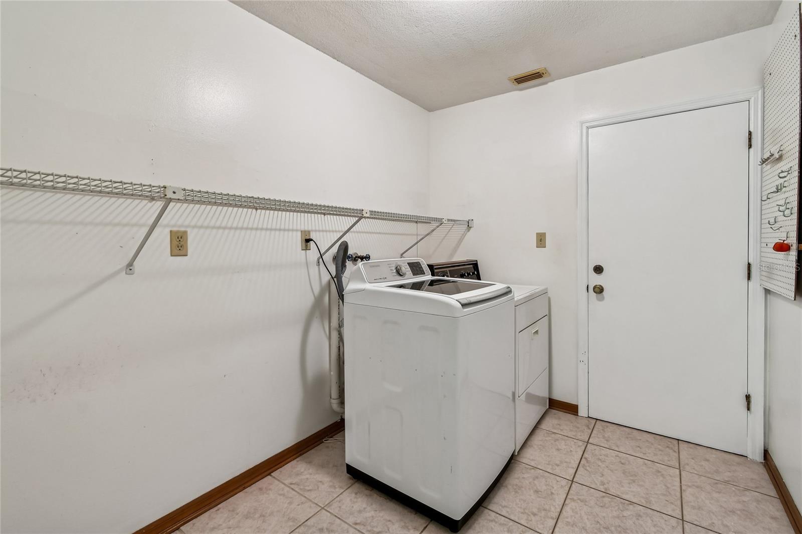 Image 62 of 73 For 1894 Long Pond Drive