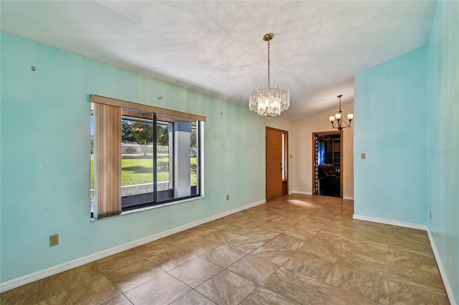 Image 7 of 73 For 1894 Long Pond Drive