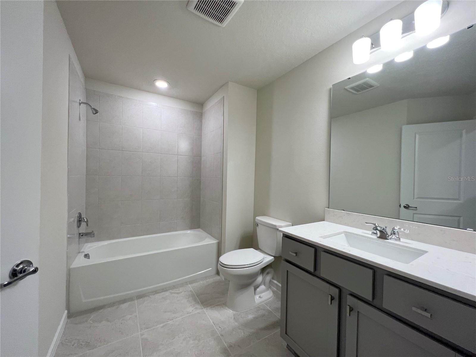 Listing photo id 12 for 1778 Delightful Drive