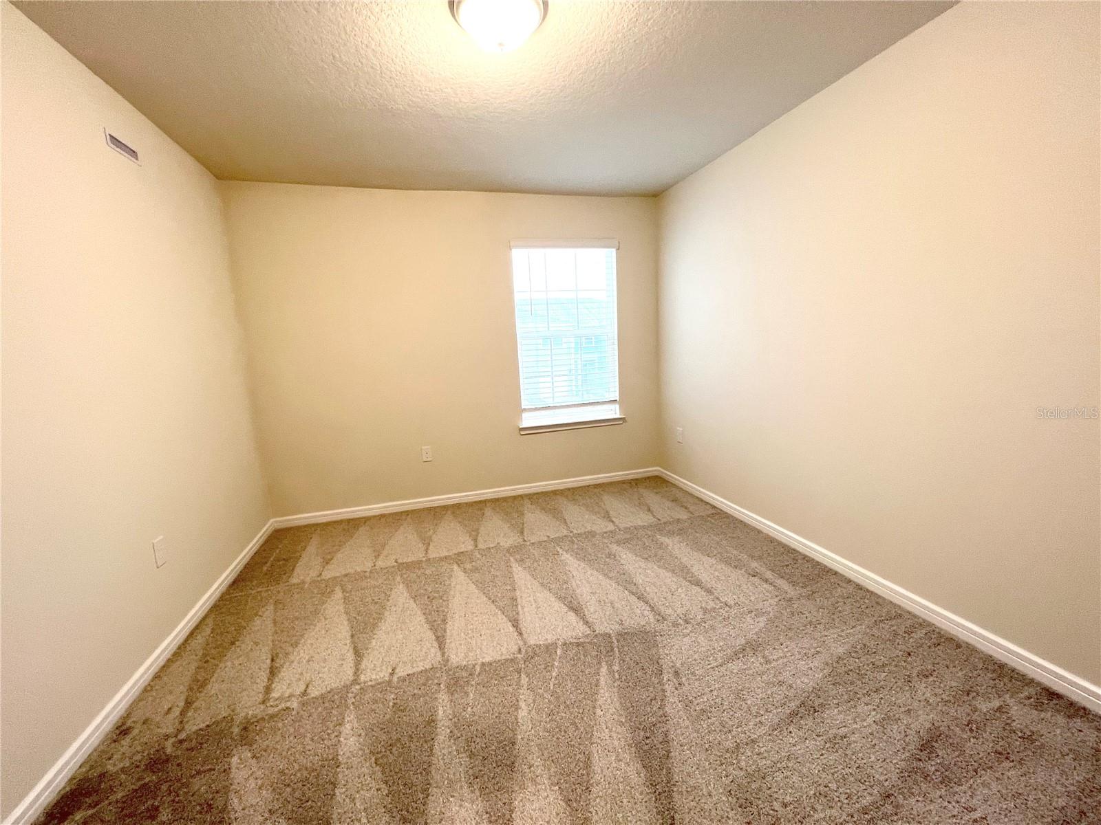 Listing photo id 13 for 1778 Delightful Drive