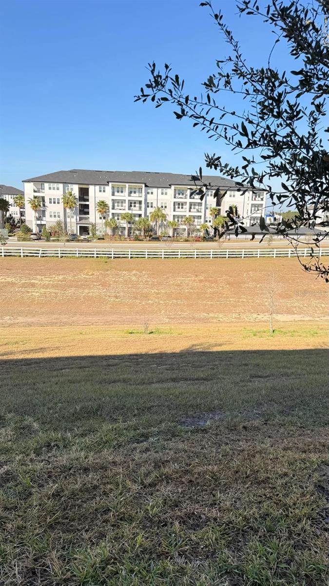 Listing photo id 17 for 1778 Delightful Drive