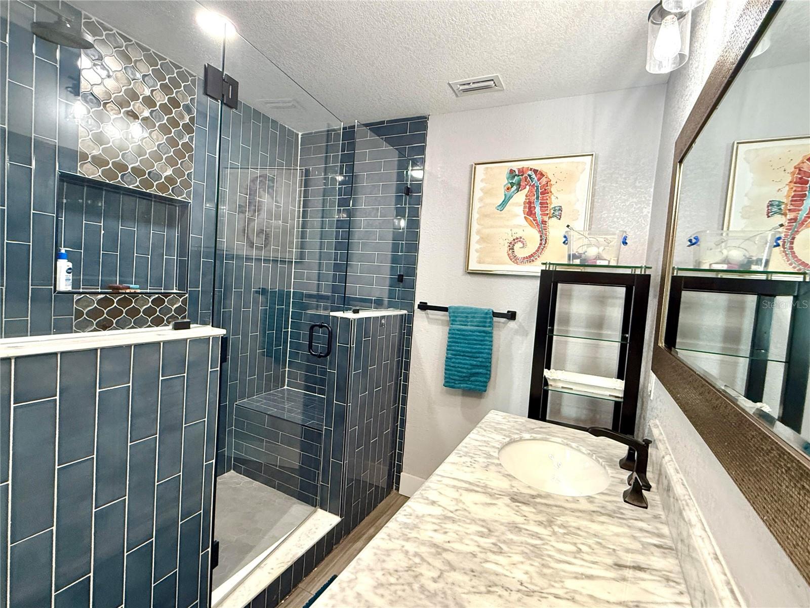 Listing photo id 22 for 8280 32nd Avenue N