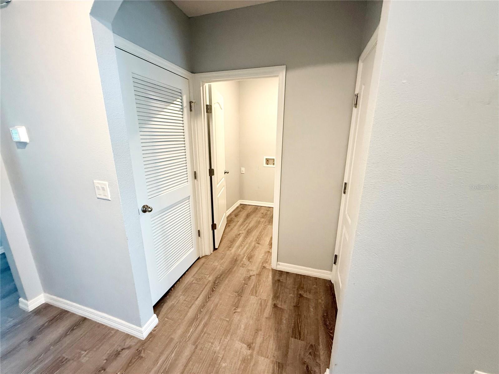 Image 26 of 39 For 3305 Royal Tern