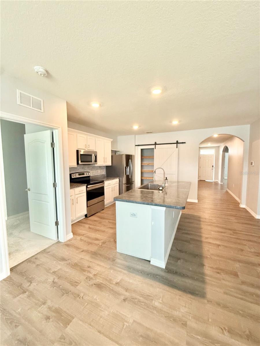 Image 9 of 39 For 3305 Royal Tern