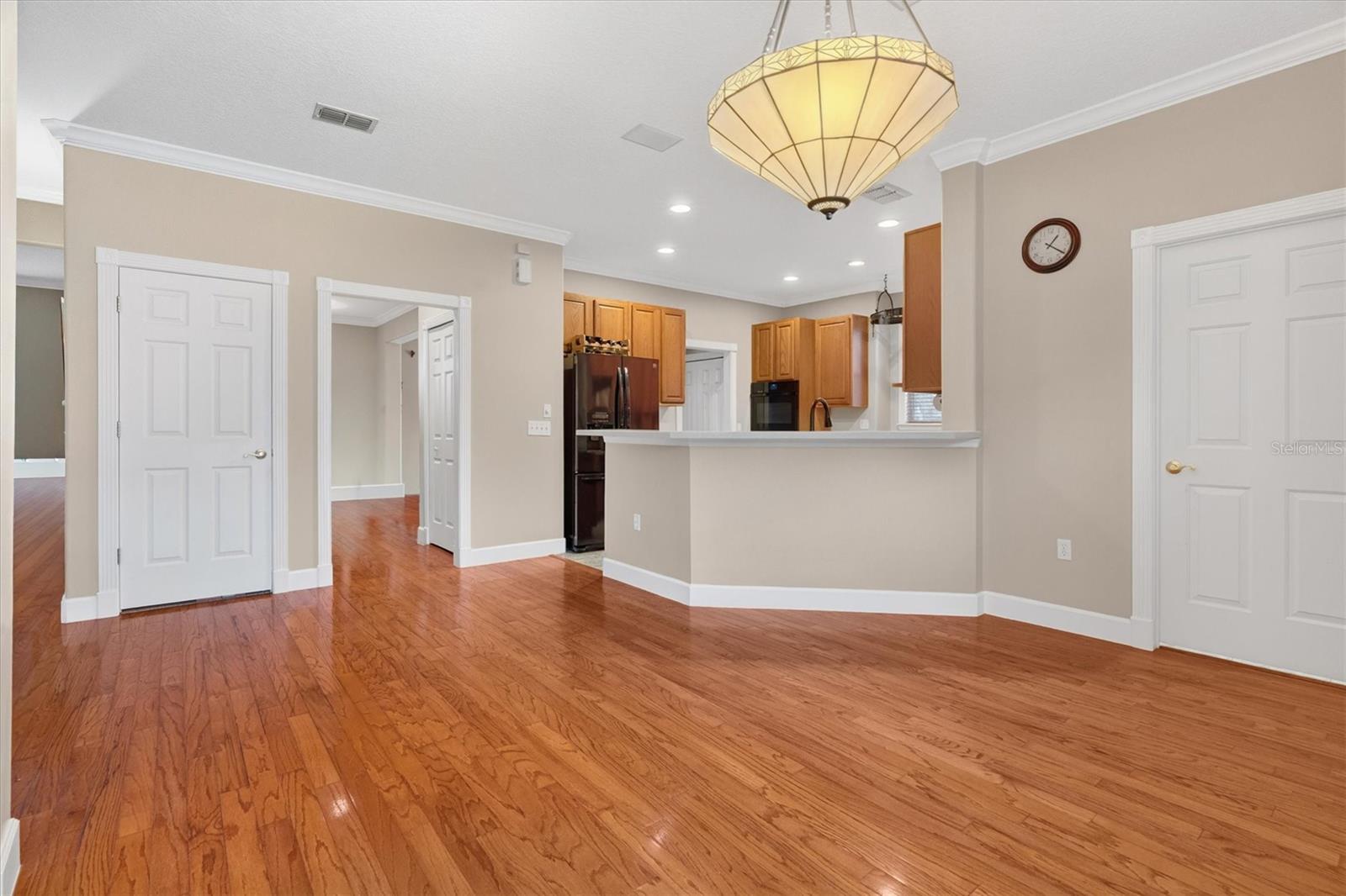 Image 29 of 79 For 441 Courtlea Oaks Boulevard