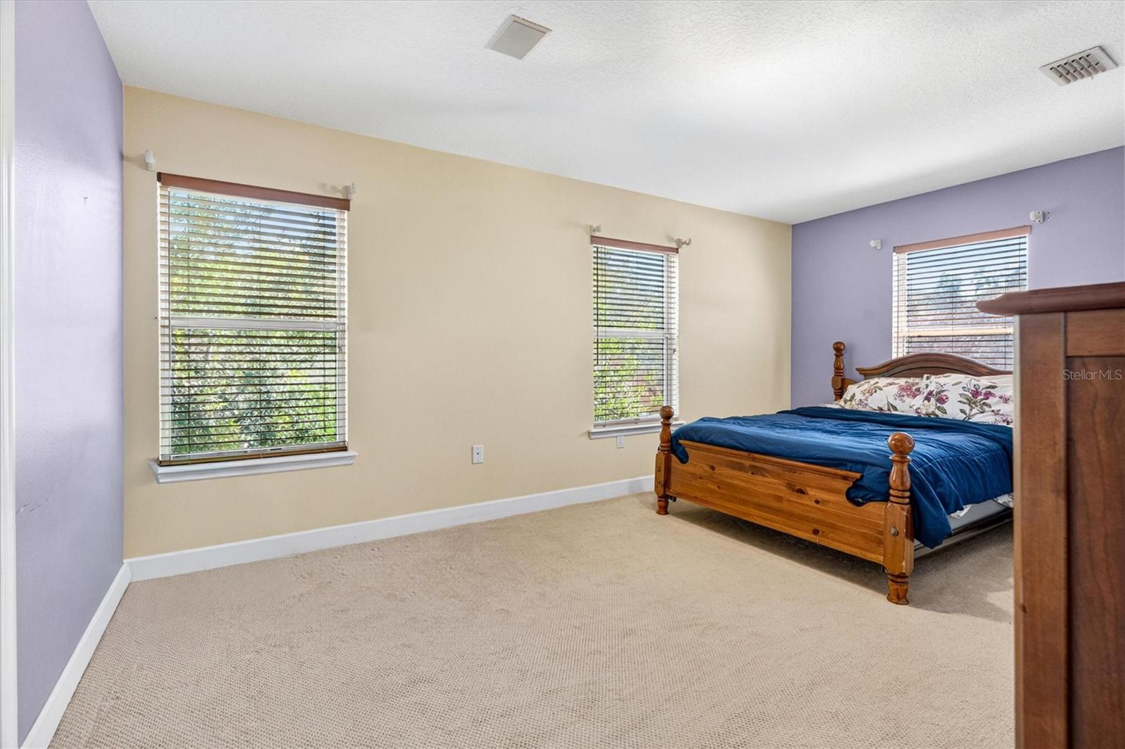 Image 54 of 79 For 441 Courtlea Oaks Boulevard