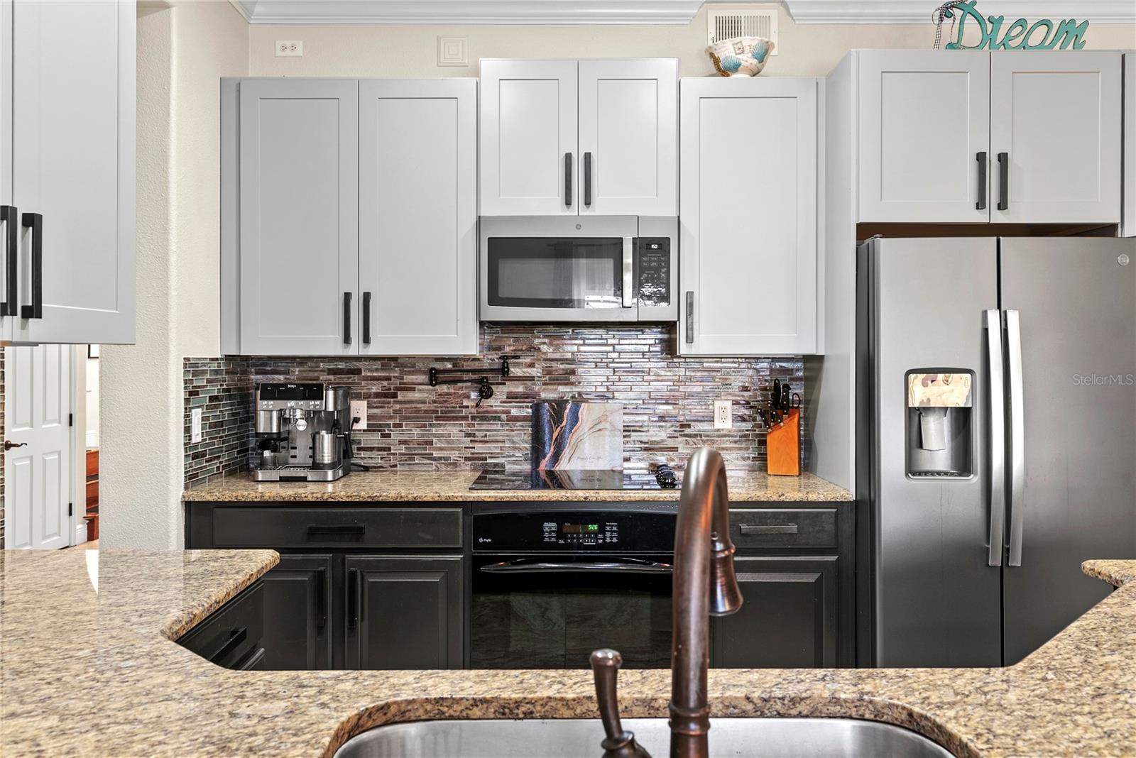 Image 13 of 56 For 14627 Masthead Landing Circle