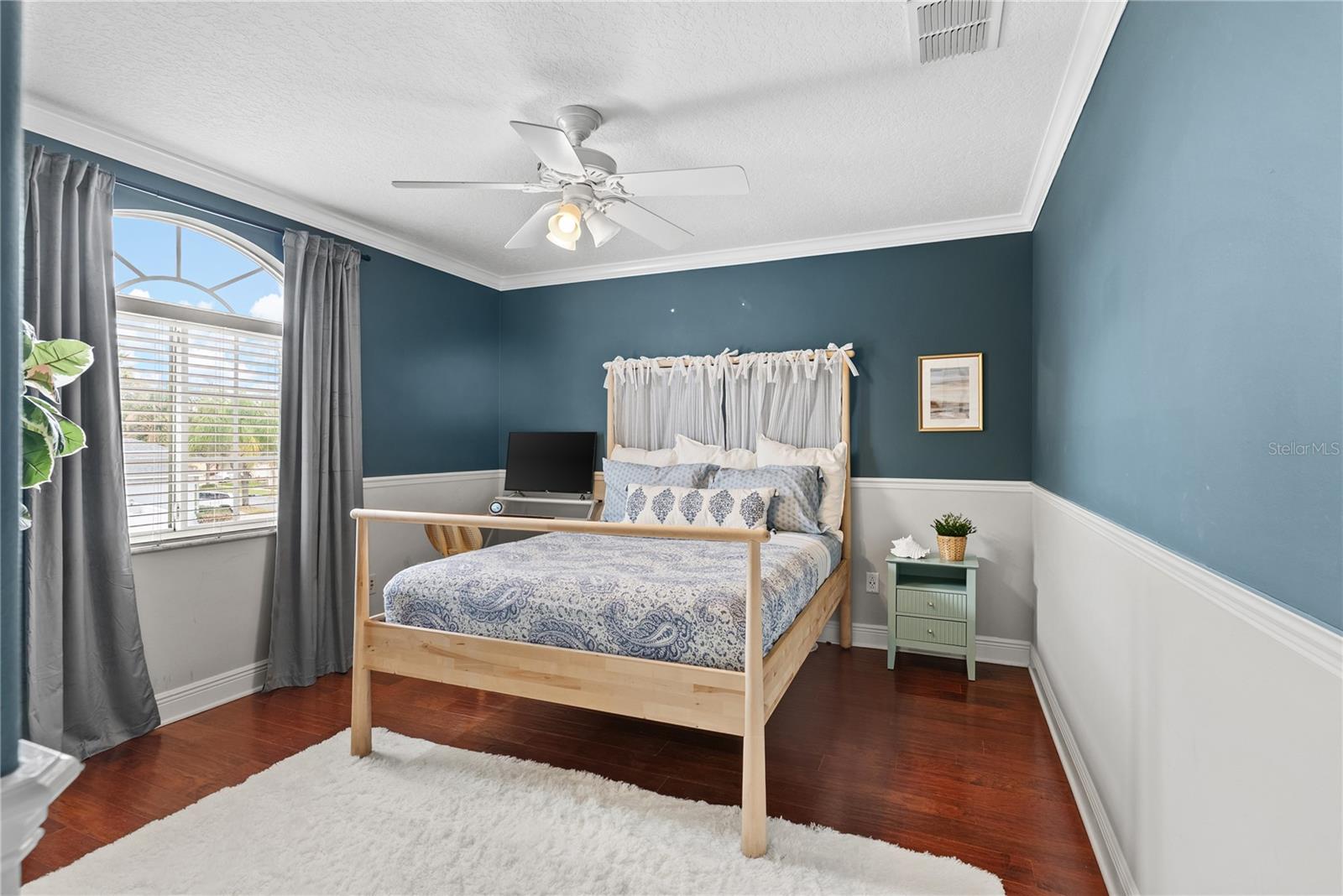 Image 26 of 56 For 14627 Masthead Landing Circle