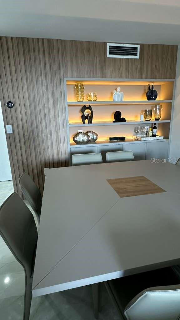 Image 12 of 36 For 20505 Country Club Drive 534