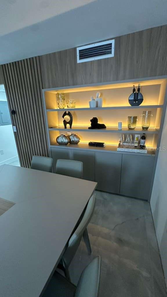 Image 29 of 36 For 20505 Country Club Drive 534