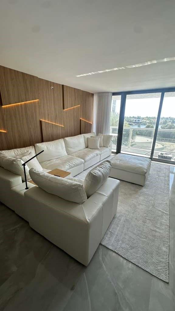 Image 33 of 36 For 20505 Country Club Drive 534