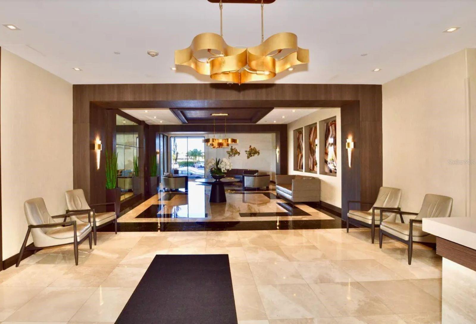 Image 4 of 36 For 20505 Country Club Drive 534