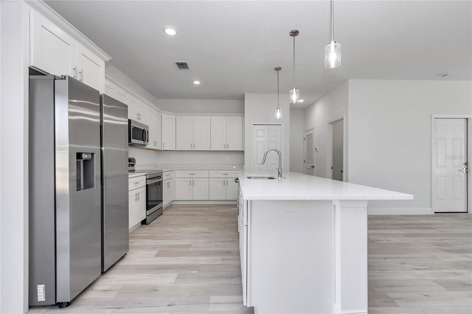 Image 18 of 38 For 15227 28th Avenue Road