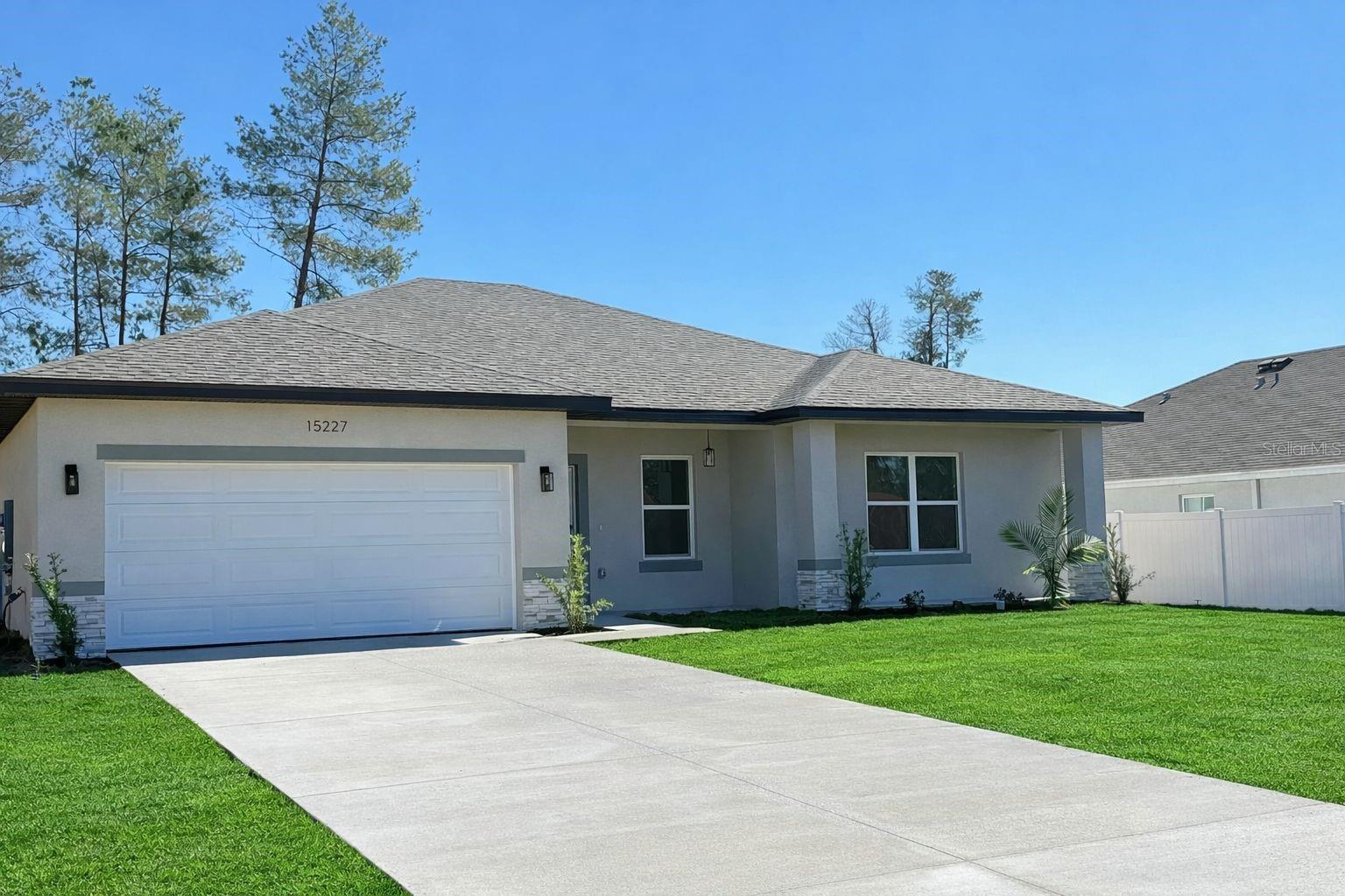 Image 3 of 38 For 15227 28th Avenue Road