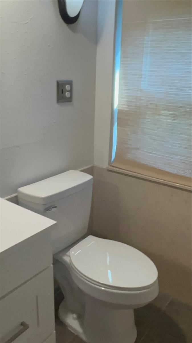 Image 11 of 27 For 530 Webster Street