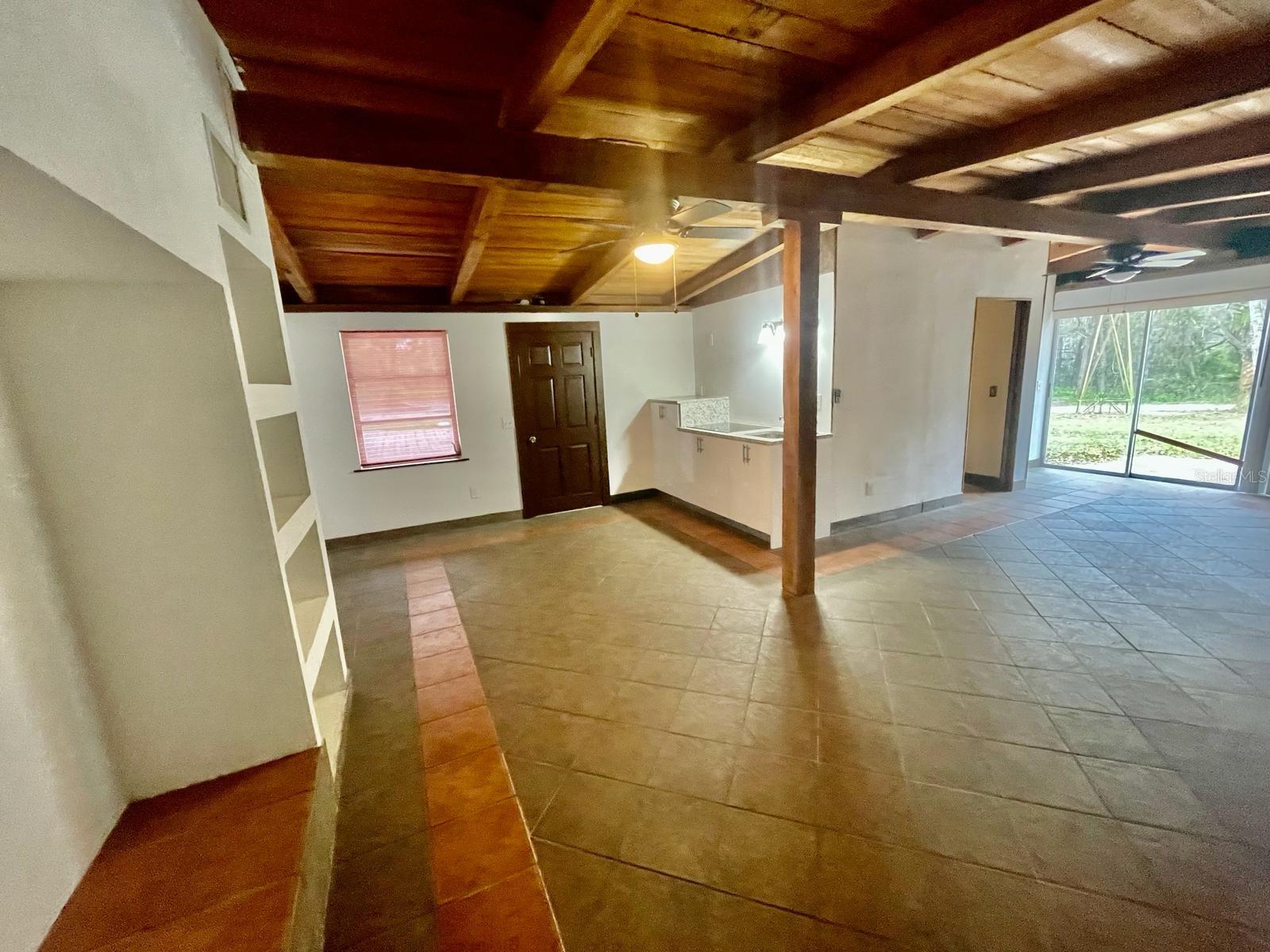 Image 26 of 27 For 530 Webster Street