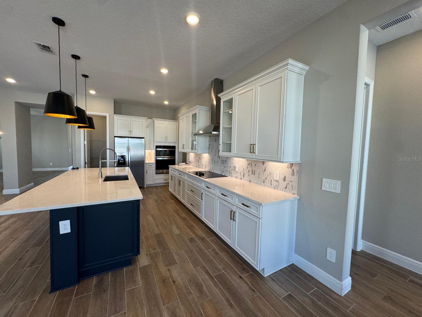 Image 18 of 69 For 16405 Silver Brook Way