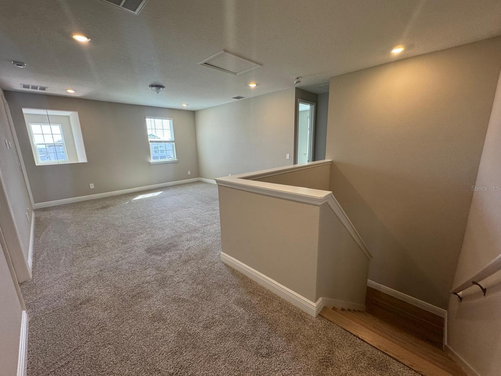 Image 27 of 69 For 16405 Silver Brook Way