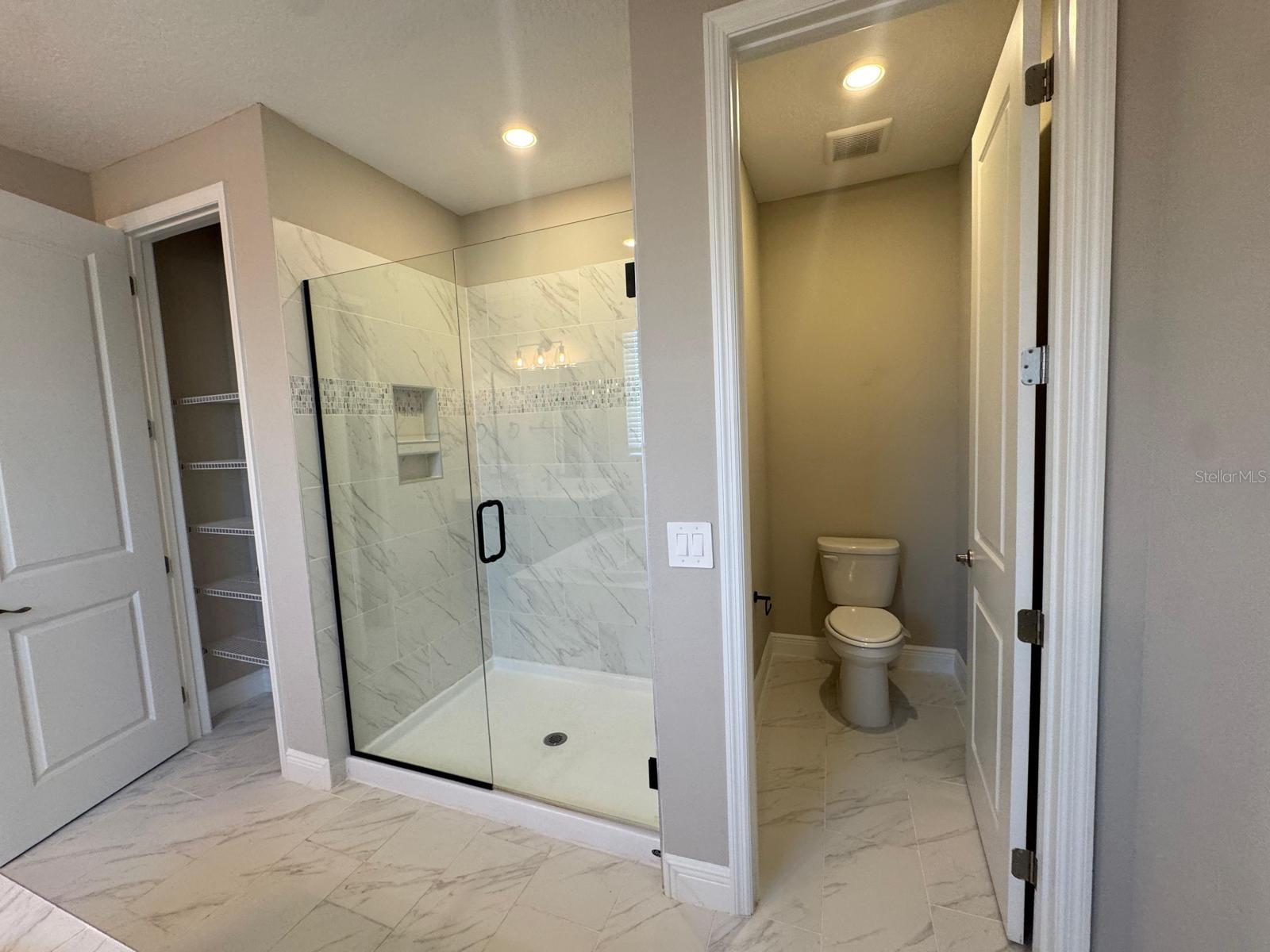 Image 40 of 69 For 16405 Silver Brook Way