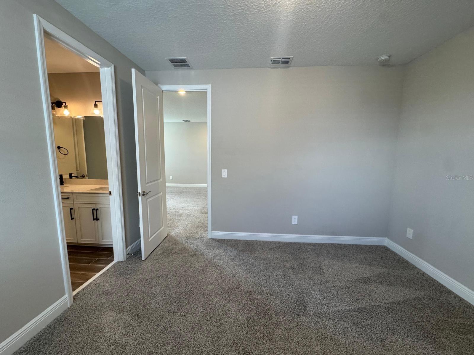 Image 42 of 69 For 16405 Silver Brook Way