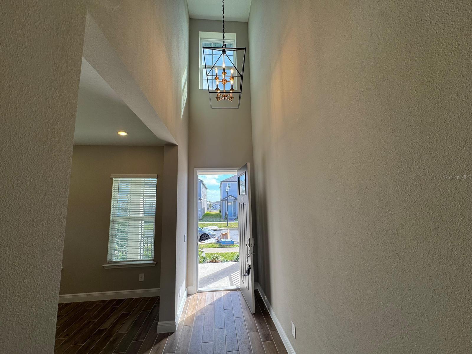 Image 5 of 69 For 16405 Silver Brook Way