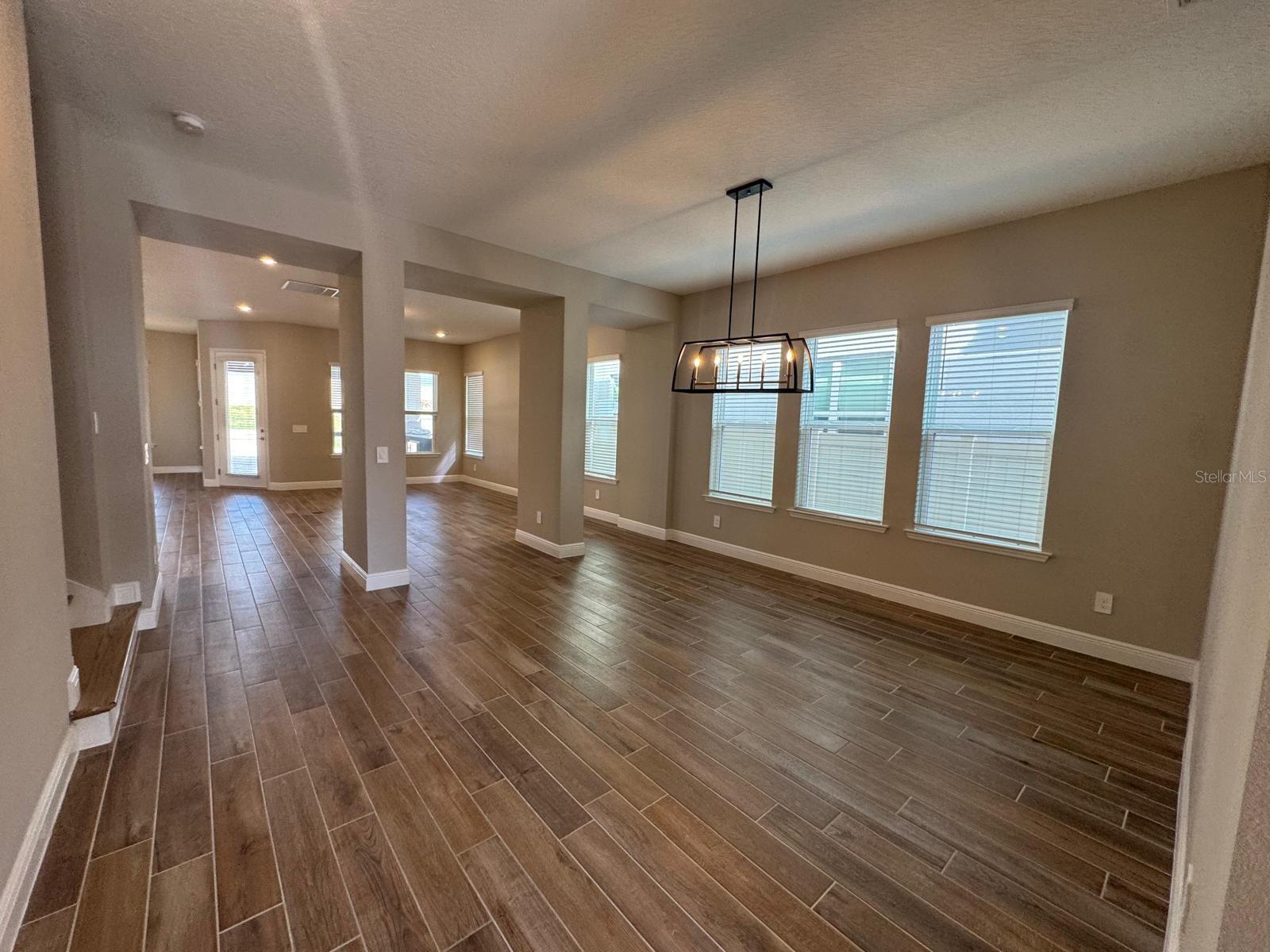 Image 7 of 69 For 16405 Silver Brook Way