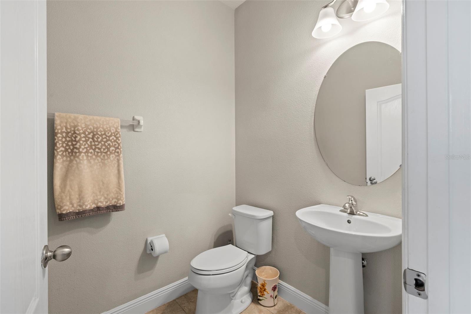 Image 5 of 25 For 1468 Chelsea Manor Circle